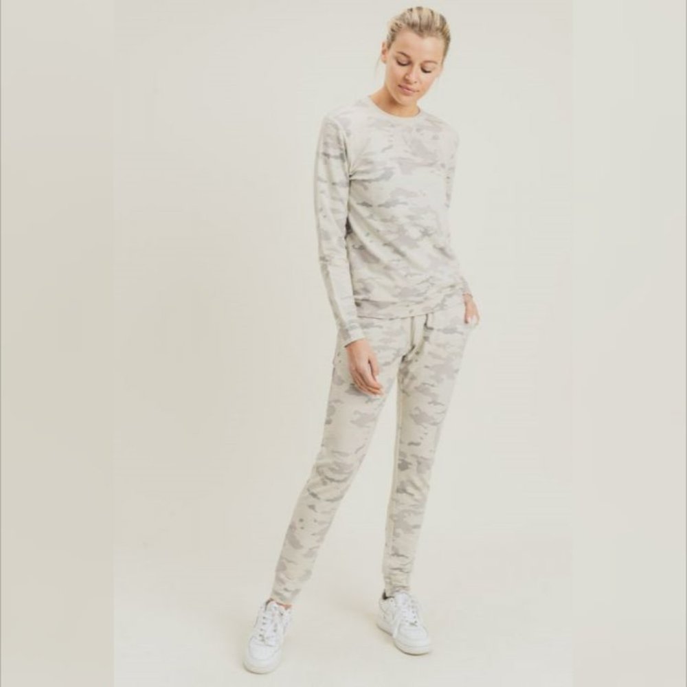 Snow Camo Drawstring Joggers - Picture 5 of 6